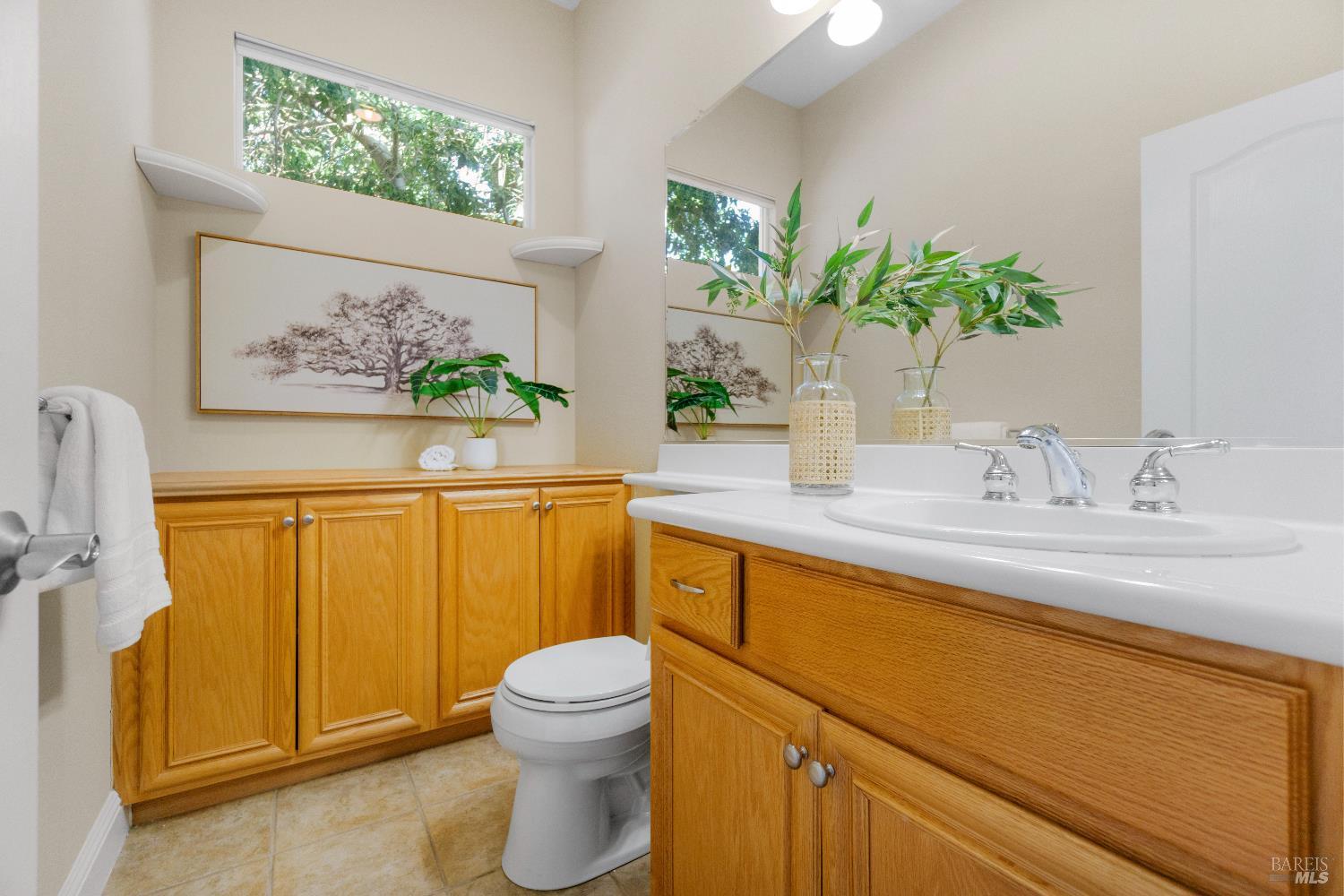 Colonial Way, Rio Vista, California image 17
