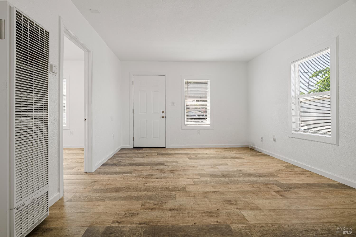 Detail Gallery Image 11 of 24 For 19 Washington St, Bay Point,  CA 94565 - – Beds | – Baths