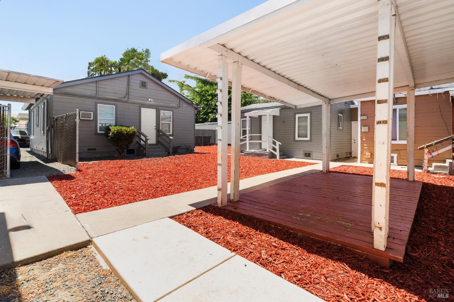 Detail Gallery Image 6 of 24 For 19 Washington St, Bay Point,  CA 94565 - – Beds | – Baths