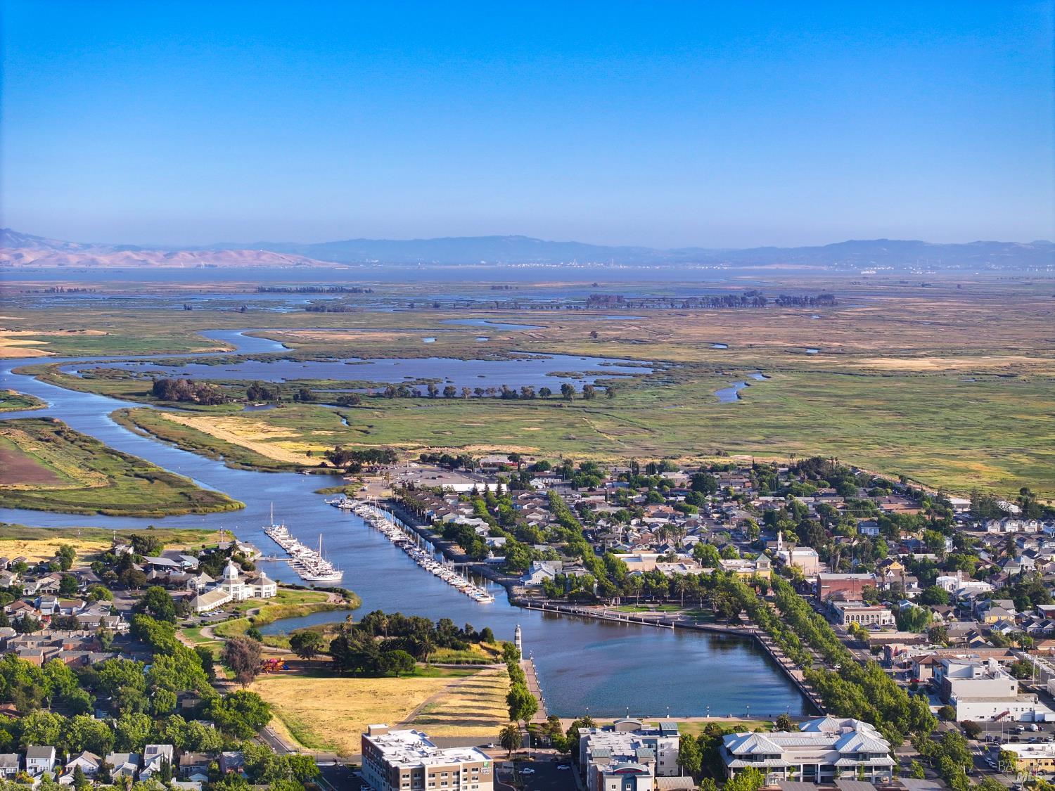 Detail Gallery Image 72 of 77 For 906 Trumpeter Ct, Suisun City,  CA 94585 - 3 Beds | 2 Baths