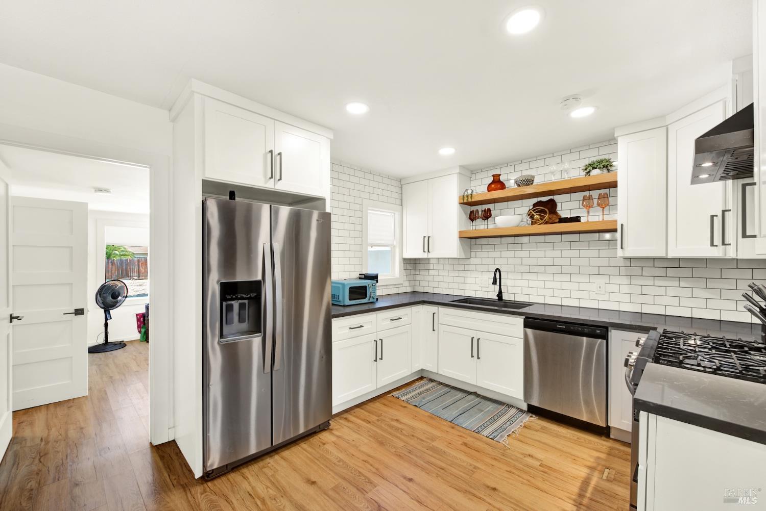 Detail Gallery Image 15 of 50 For 518 Empire St, Fairfield,  CA 94533 - 3 Beds | 1 Baths