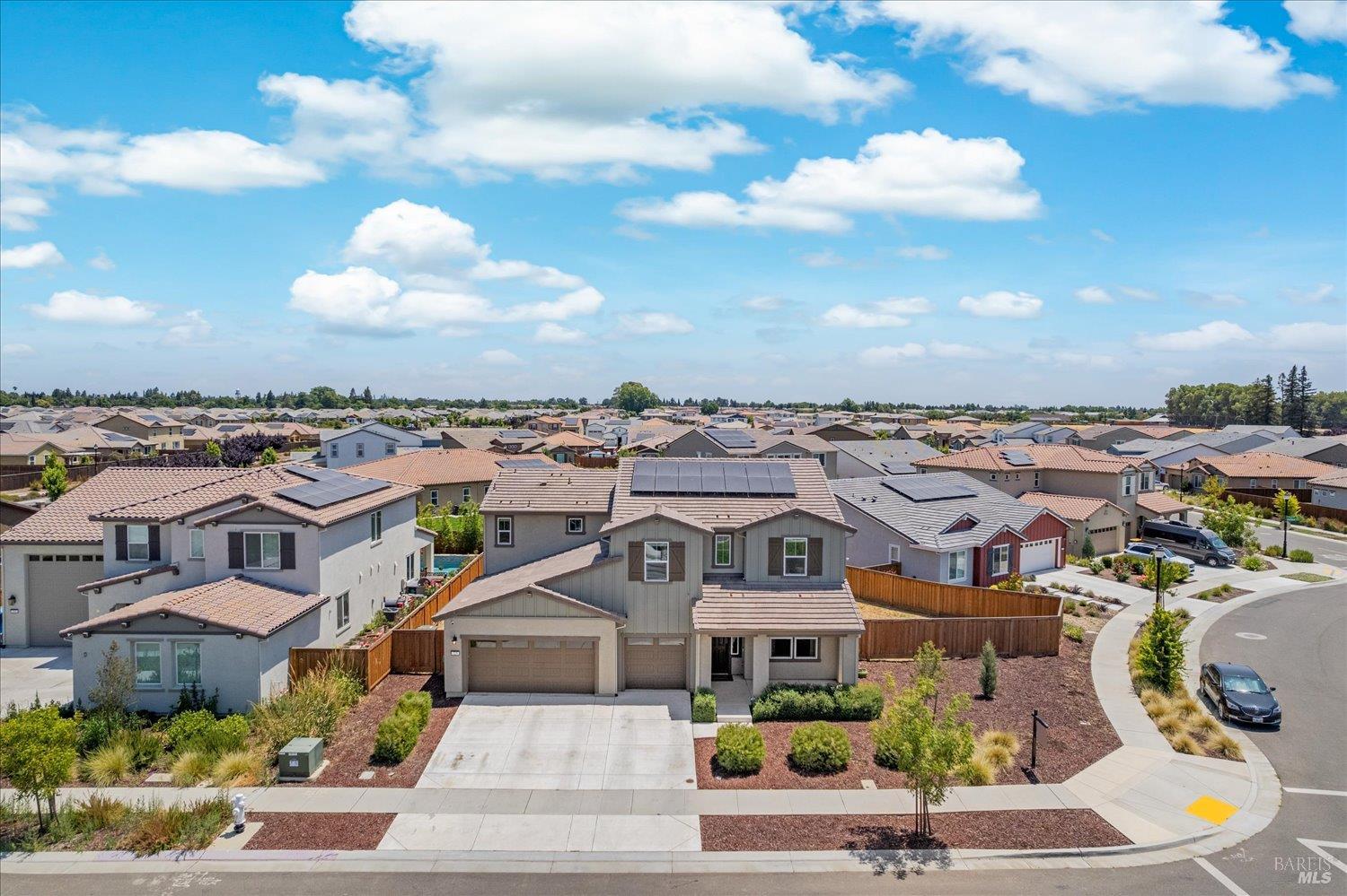 Detail Gallery Image 32 of 33 For 725 Fielding Way, Dixon,  CA 95620 - 5 Beds | 4 Baths