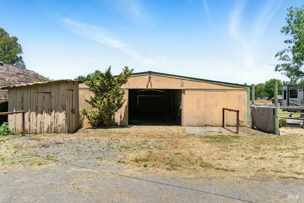Detail Gallery Image 10 of 73 For 6067 Gilmore Ave, Cotati,  CA 94931 - 3 Beds | 2 Baths