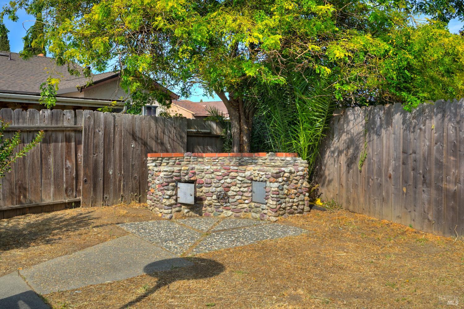 Detail Gallery Image 32 of 77 For 906 Trumpeter Ct, Suisun City,  CA 94585 - 3 Beds | 2 Baths