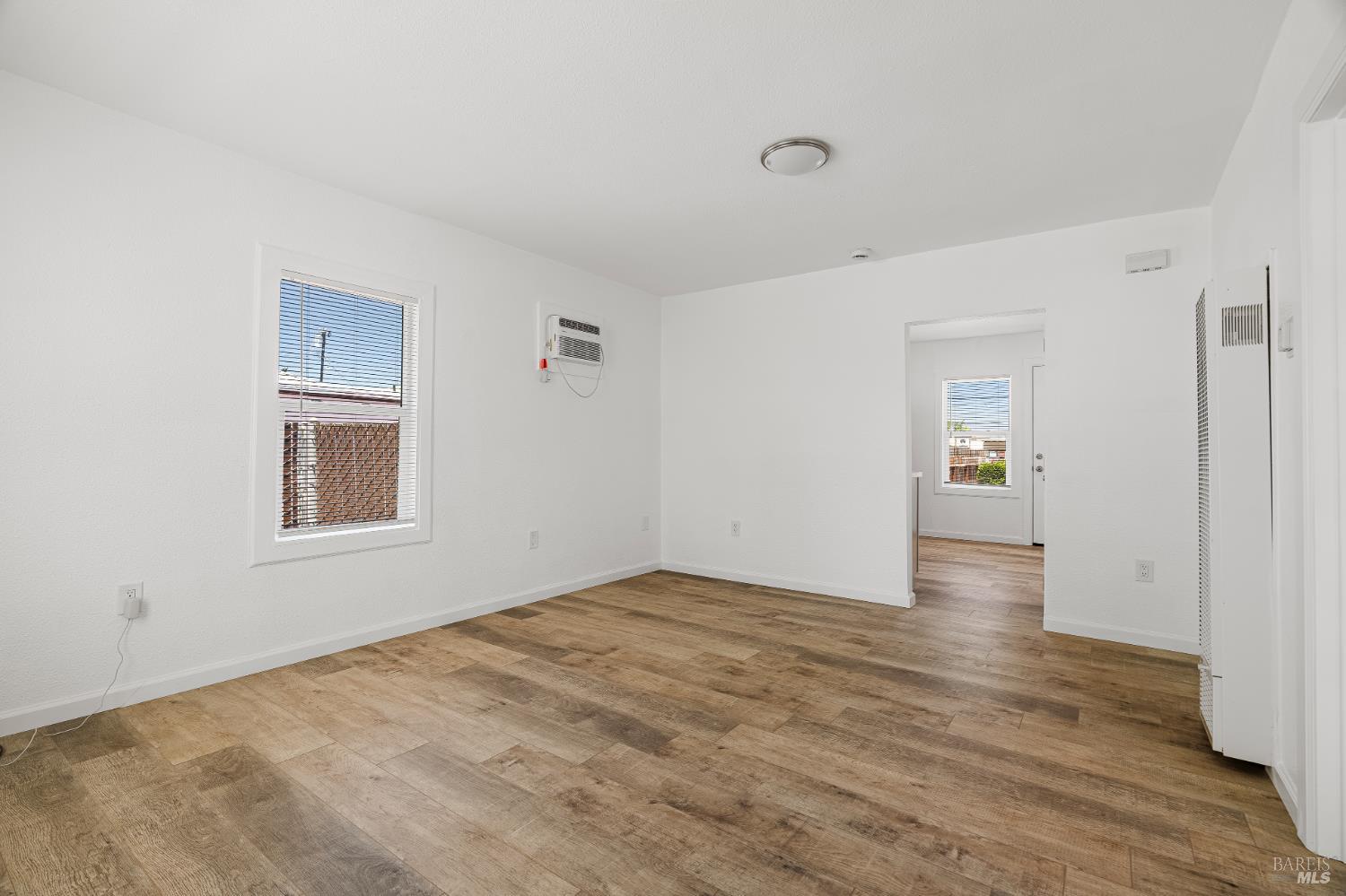 Detail Gallery Image 12 of 24 For 19 Washington St, Bay Point,  CA 94565 - – Beds | – Baths