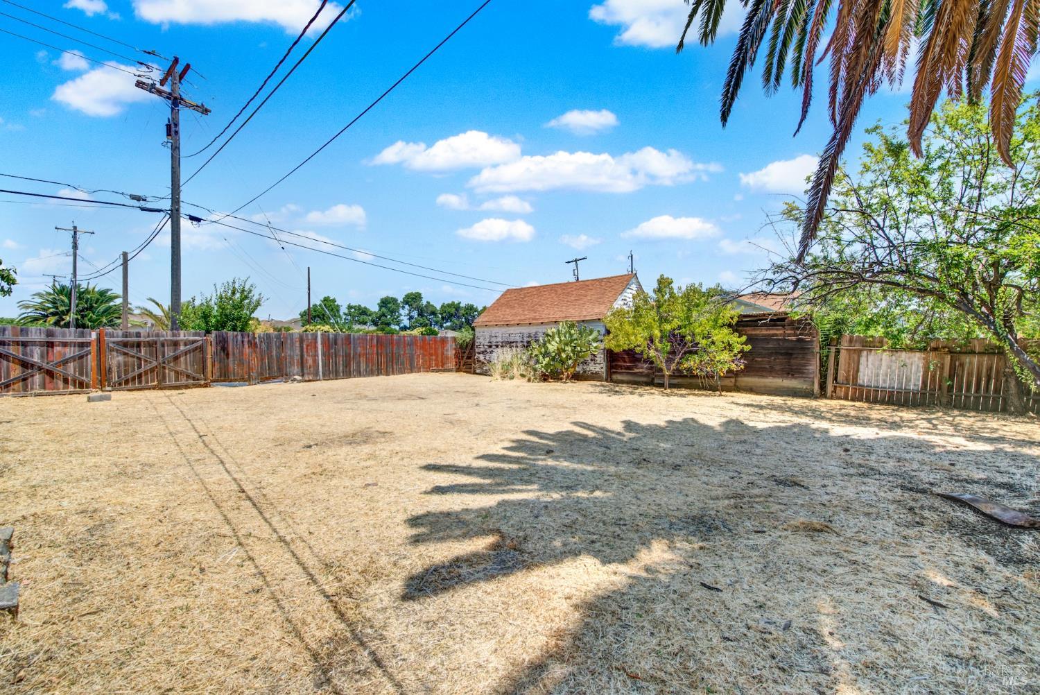 Detail Gallery Image 39 of 50 For 518 Empire St, Fairfield,  CA 94533 - 3 Beds | 1 Baths