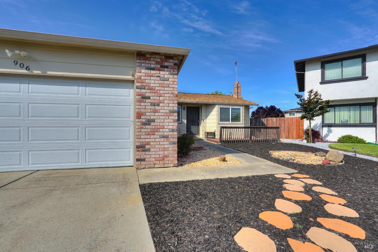 Detail Gallery Image 4 of 77 For 906 Trumpeter Ct, Suisun City,  CA 94585 - 3 Beds | 2 Baths