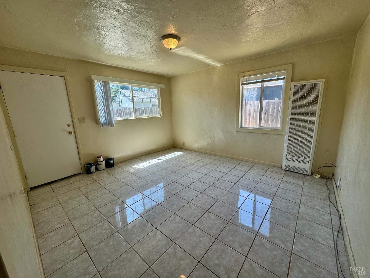 Detail Gallery Image 9 of 57 For 1014 Mcminn Ave, Santa Rosa,  CA 95407 - 3 Beds | 3 Baths
