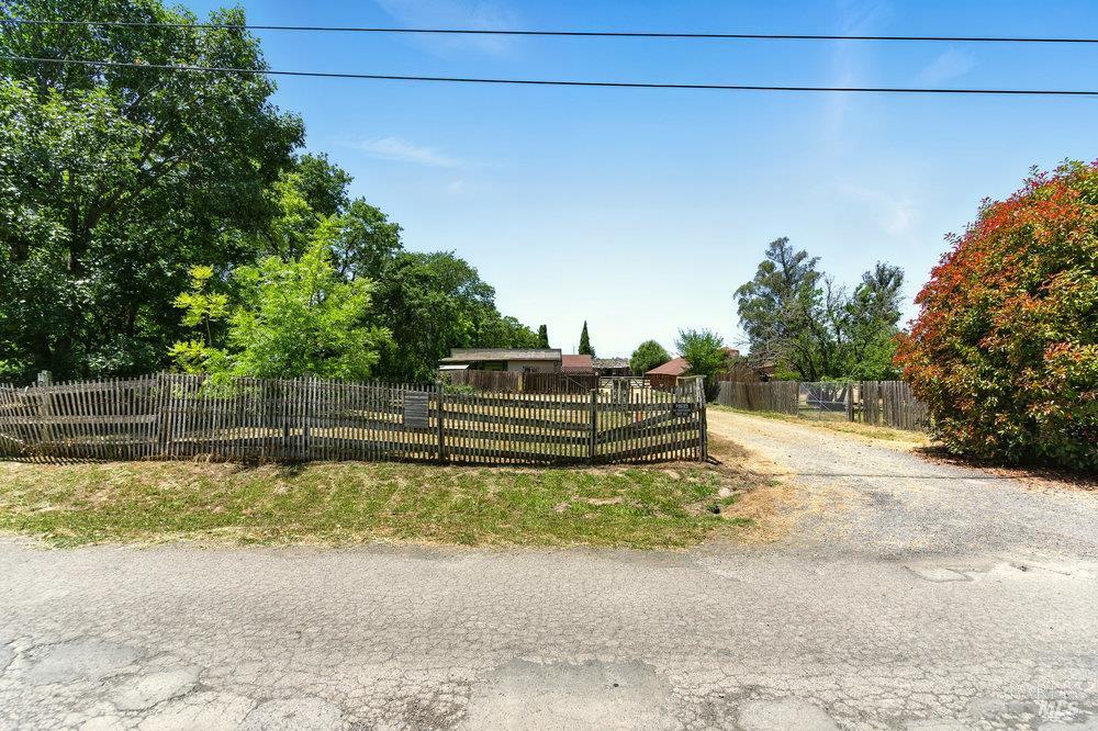 Detail Gallery Image 5 of 73 For 6067 Gilmore Ave, Cotati,  CA 94931 - 3 Beds | 2 Baths