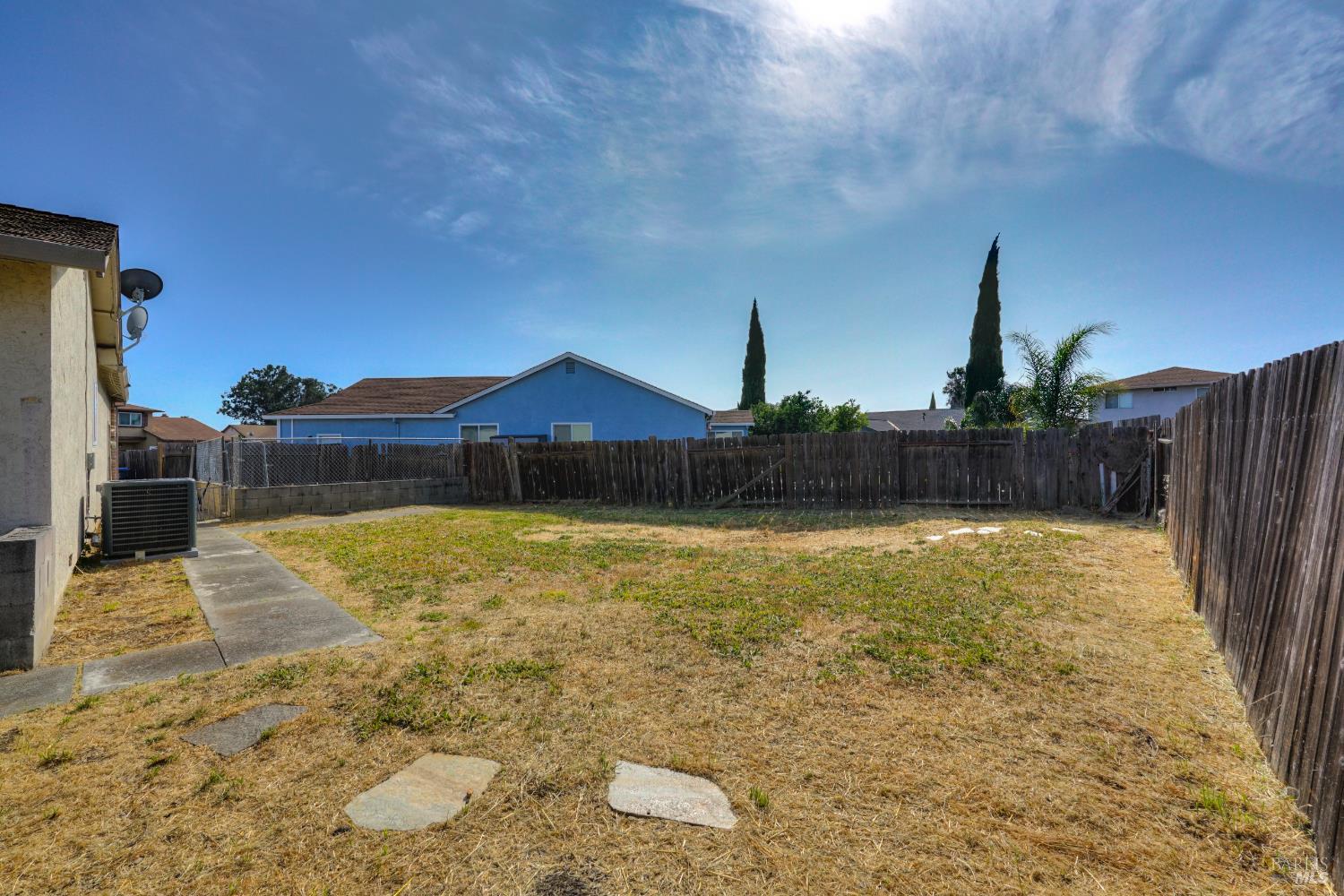 Detail Gallery Image 36 of 77 For 906 Trumpeter Ct, Suisun City,  CA 94585 - 3 Beds | 2 Baths