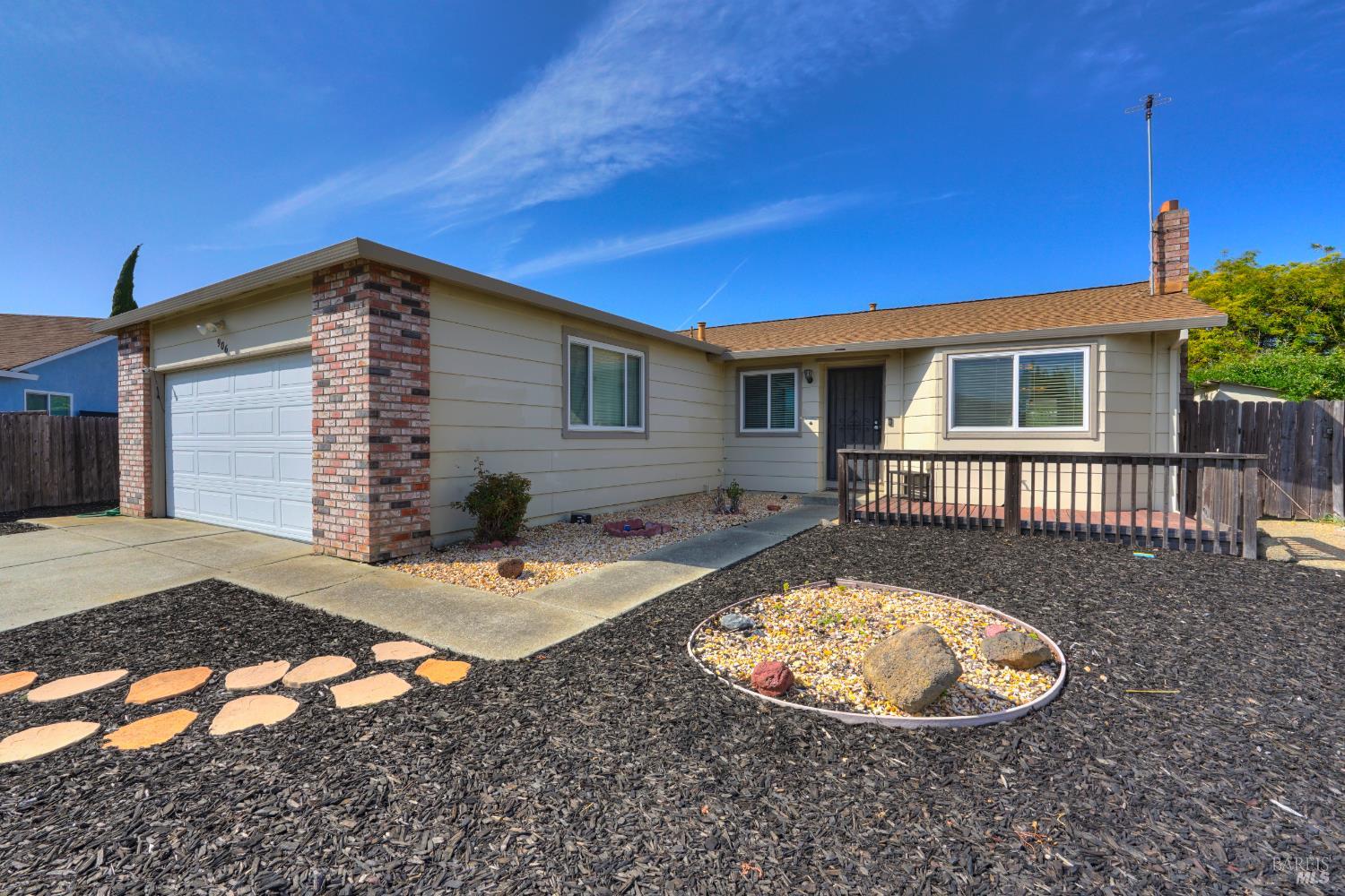 Detail Gallery Image 5 of 77 For 906 Trumpeter Ct, Suisun City,  CA 94585 - 3 Beds | 2 Baths