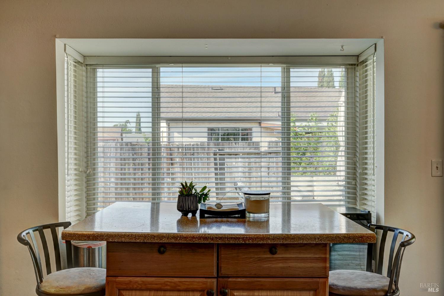 Detail Gallery Image 15 of 77 For 906 Trumpeter Ct, Suisun City,  CA 94585 - 3 Beds | 2 Baths
