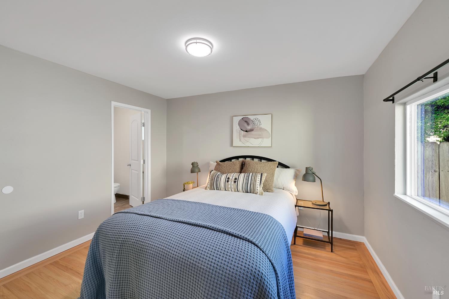 Detail Gallery Image 10 of 22 For 56 Grande Vis, Novato,  CA 94947 - 3 Beds | 2 Baths