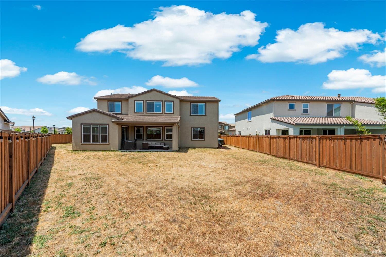 Detail Gallery Image 28 of 33 For 725 Fielding Way, Dixon,  CA 95620 - 5 Beds | 4 Baths