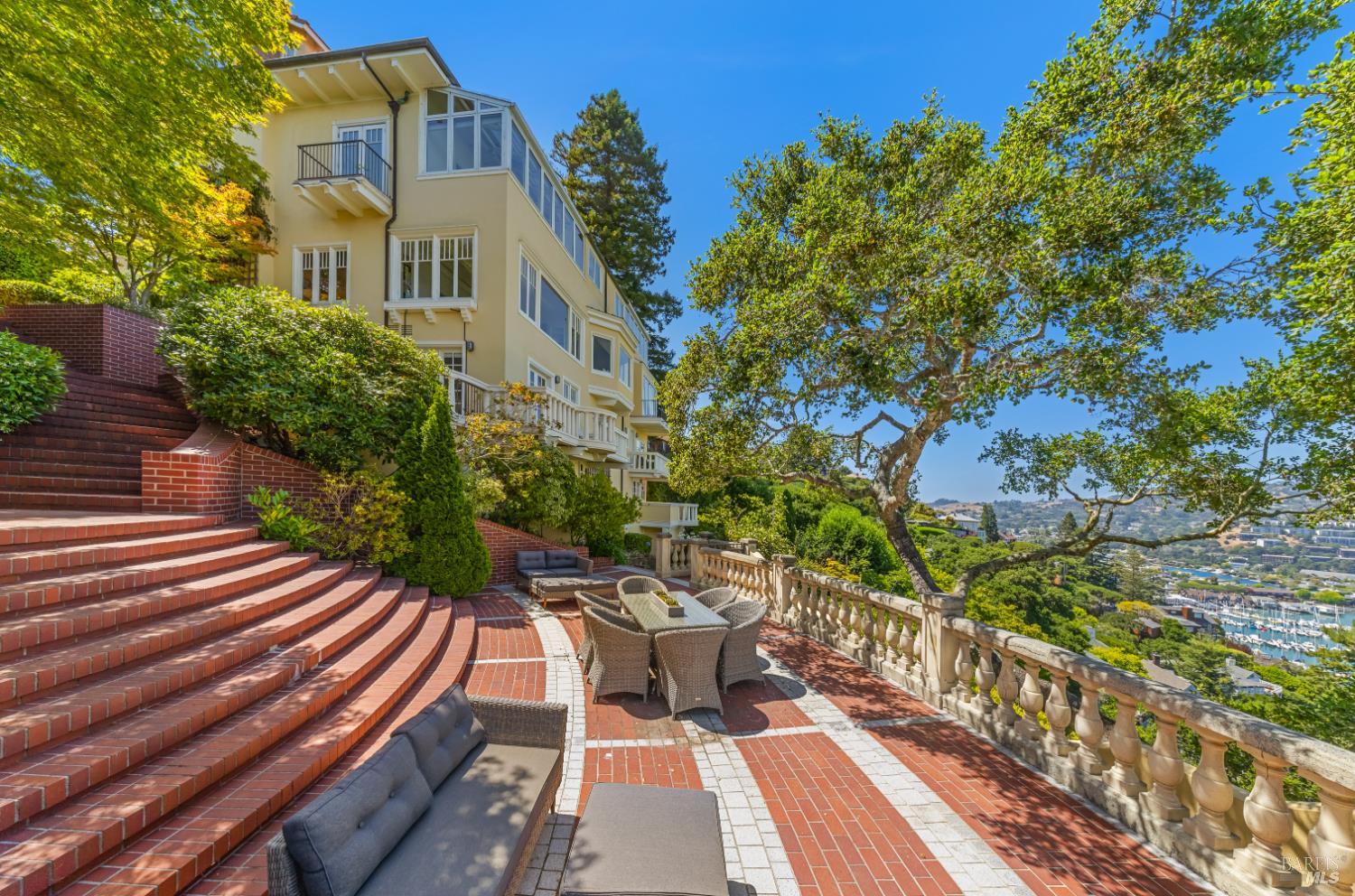 Detail Gallery Image 6 of 83 For 308 Golden Gate Ave, Belvedere,  CA 94920 - 8 Beds | 7/2 Baths