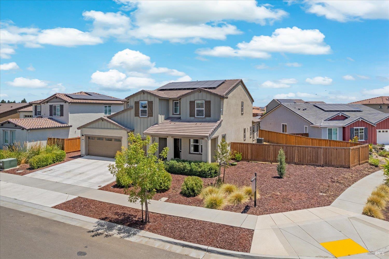 Detail Gallery Image 31 of 33 For 725 Fielding Way, Dixon,  CA 95620 - 5 Beds | 4 Baths