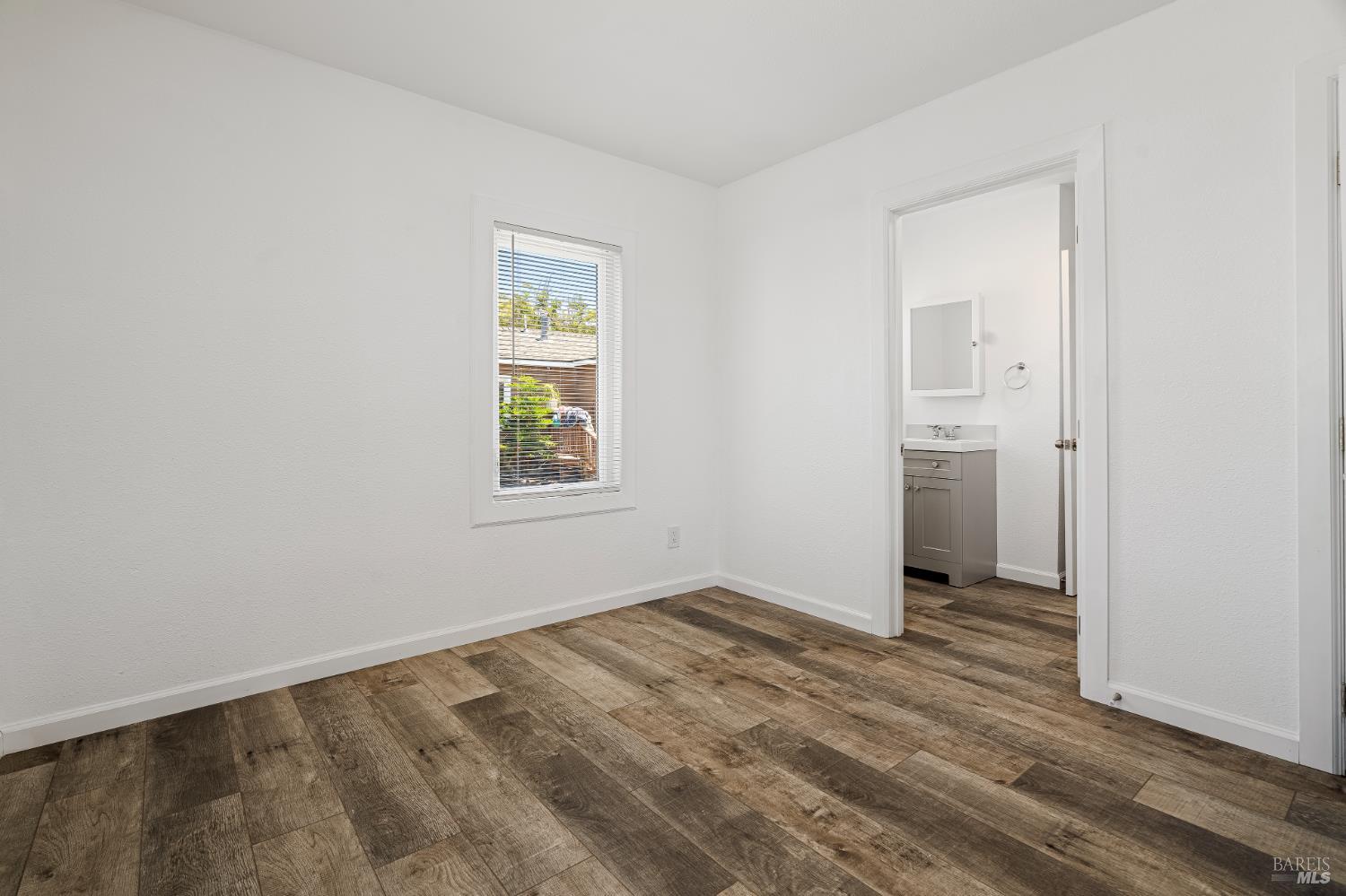 Detail Gallery Image 18 of 24 For 19 Washington St, Bay Point,  CA 94565 - – Beds | – Baths