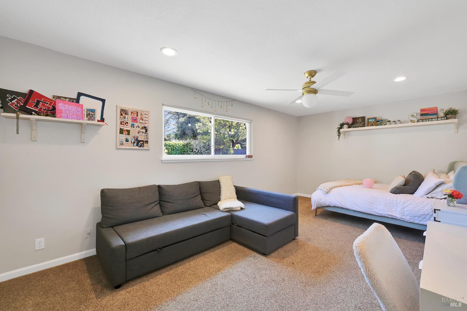 Detail Gallery Image 9 of 28 For 17 Mosswood Ct, Novato,  CA 94947 - 4 Beds | 2 Baths