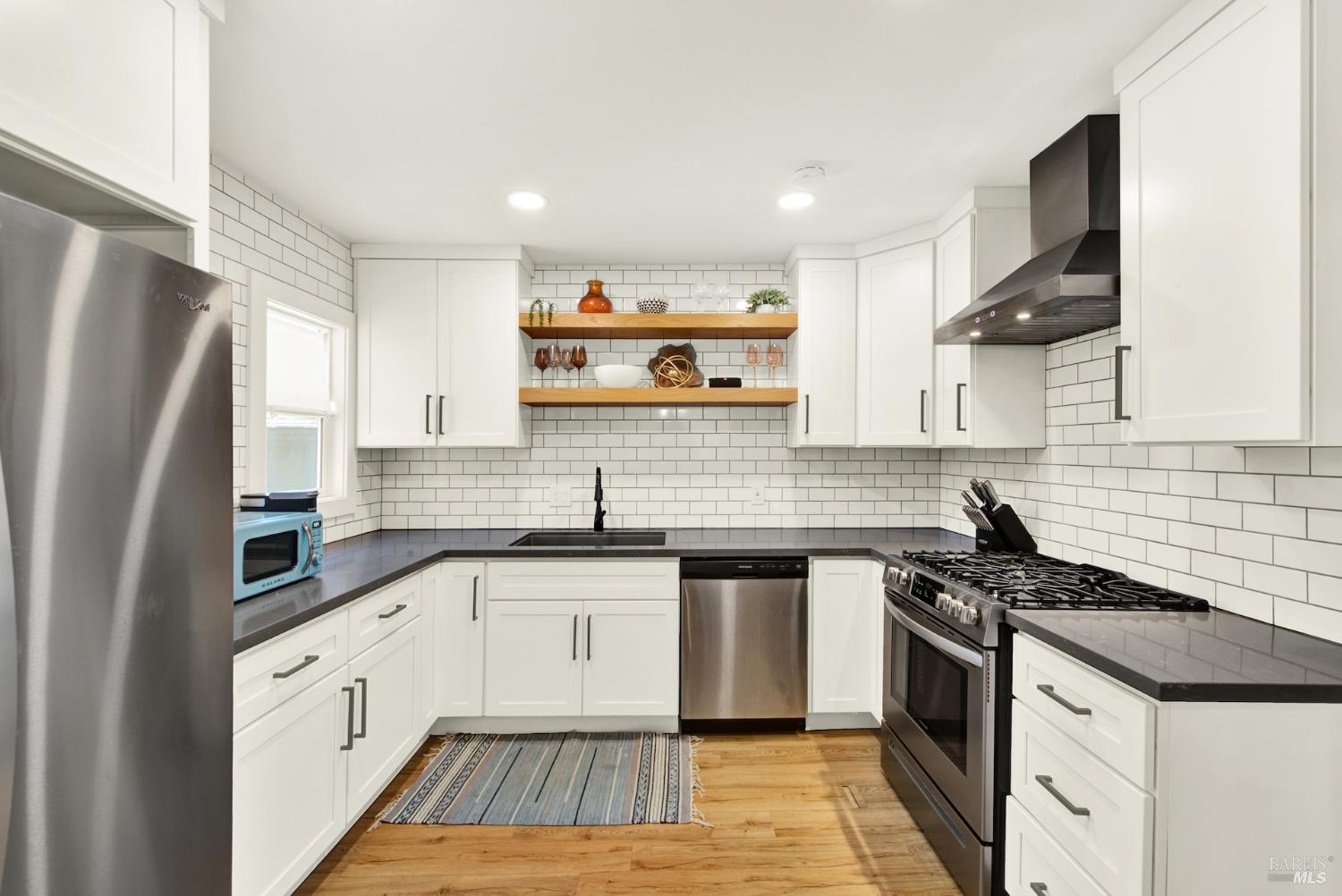 Detail Gallery Image 14 of 50 For 518 Empire St, Fairfield,  CA 94533 - 3 Beds | 1 Baths