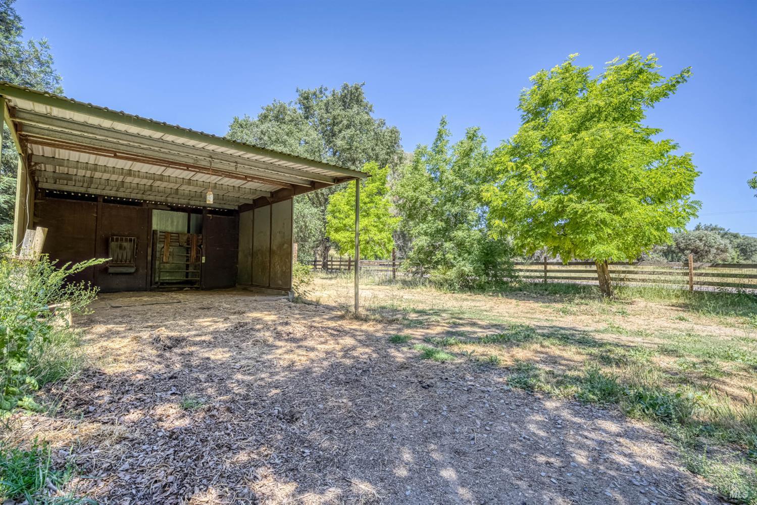 Detail Gallery Image 59 of 75 For 8201 W Side Potter Valley Rd, Potter Valley,  CA 95469 - 4 Beds | 3 Baths