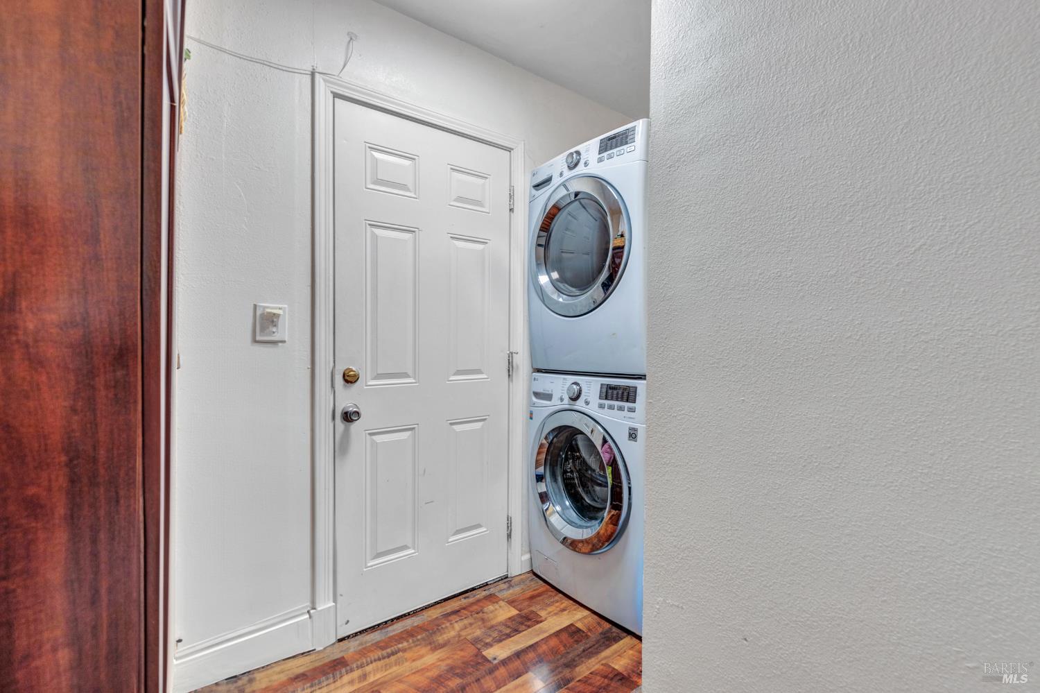 Detail Gallery Image 20 of 31 For 40 La Cruz Ave, Benicia,  CA 94510 - 3 Beds | 2 Baths