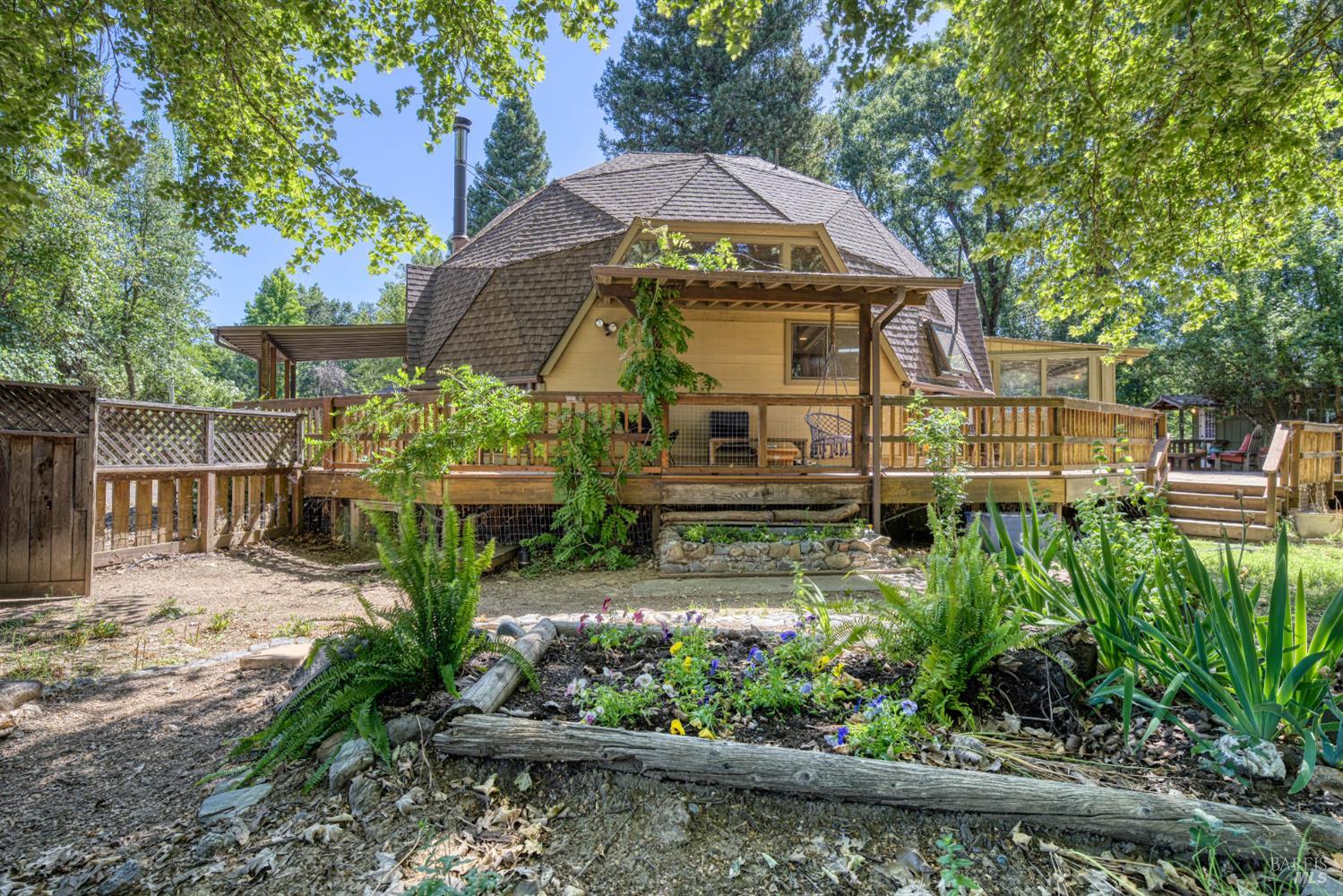 Detail Gallery Image 51 of 75 For 8201 W Side Potter Valley Rd, Potter Valley,  CA 95469 - 4 Beds | 3 Baths