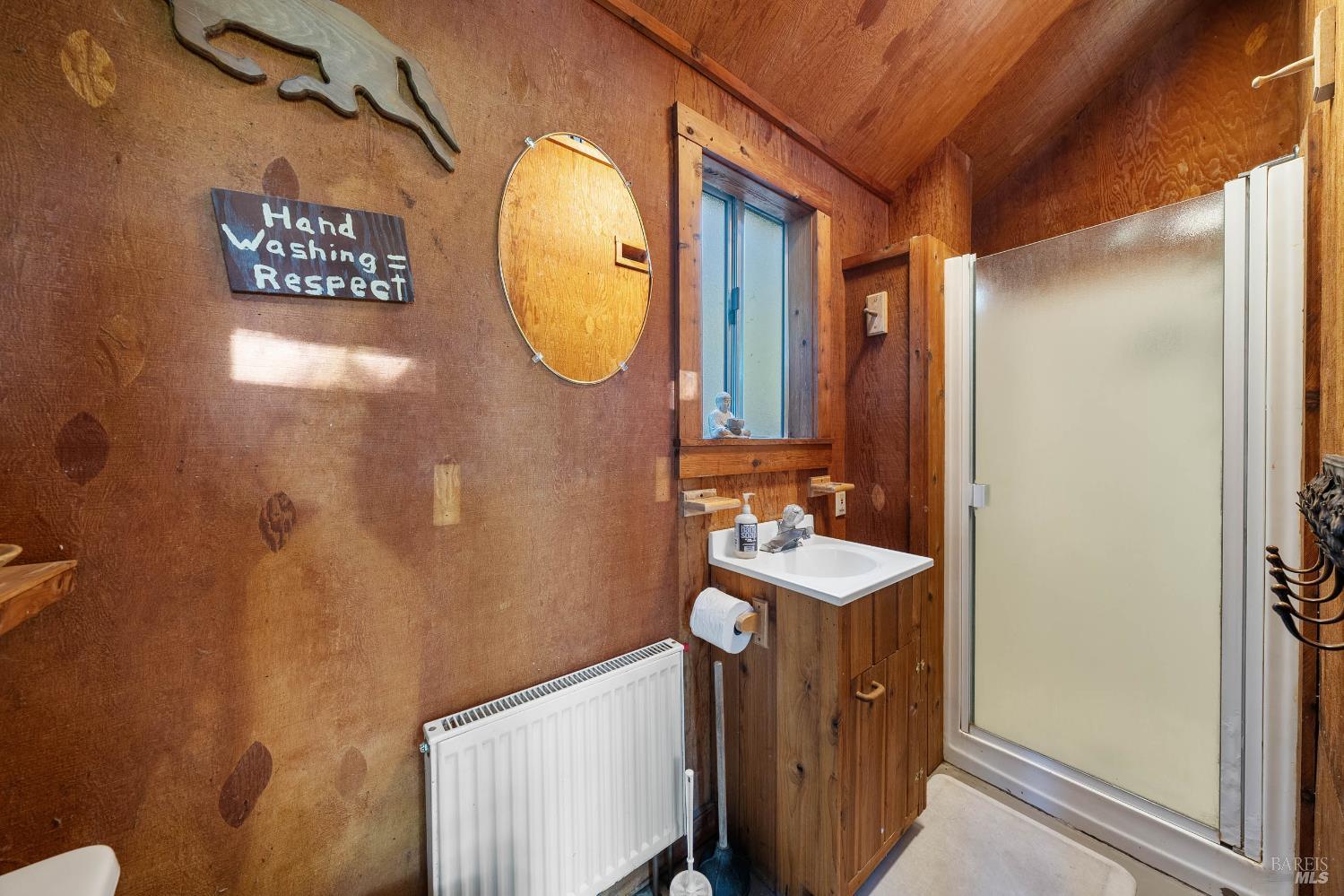Detail Gallery Image 37 of 75 For 8201 W Side Potter Valley Rd, Potter Valley,  CA 95469 - 4 Beds | 3 Baths