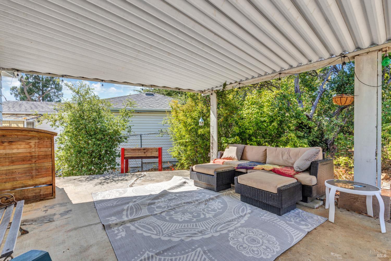 Detail Gallery Image 29 of 31 For 40 La Cruz Ave, Benicia,  CA 94510 - 3 Beds | 2 Baths