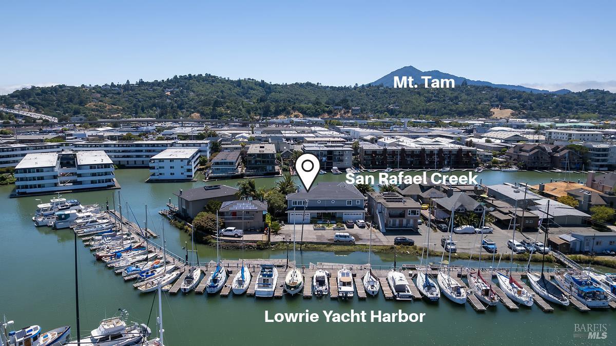 Detail Gallery Image 4 of 44 For 56 Mooring Rd, San Rafael,  CA 94901 - 4 Beds | 3/1 Baths