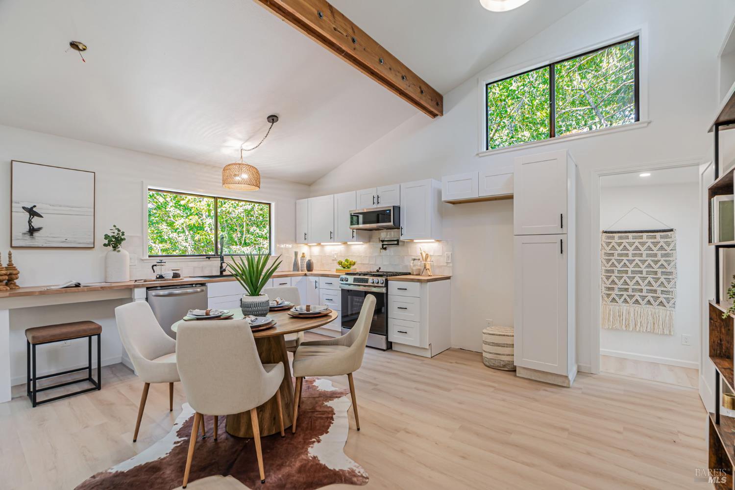 Detail Gallery Image 11 of 38 For 240 Vila Rd, Forestville,  CA 95436 - 2 Beds | 2 Baths
