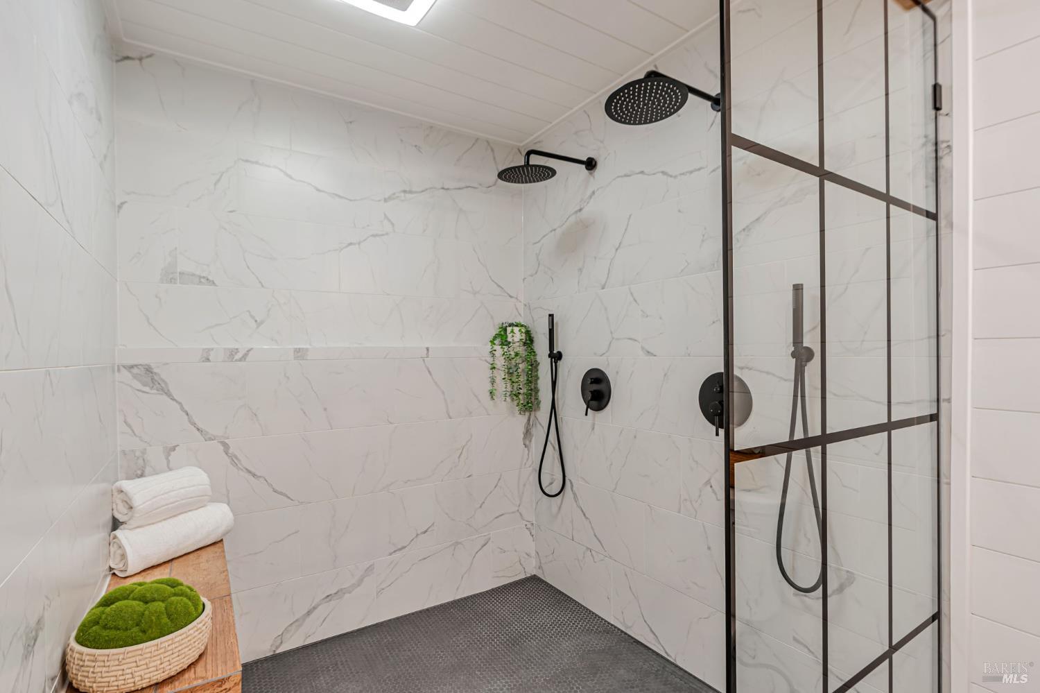 Detail Gallery Image 26 of 38 For 240 Vila Rd, Forestville,  CA 95436 - 2 Beds | 2 Baths