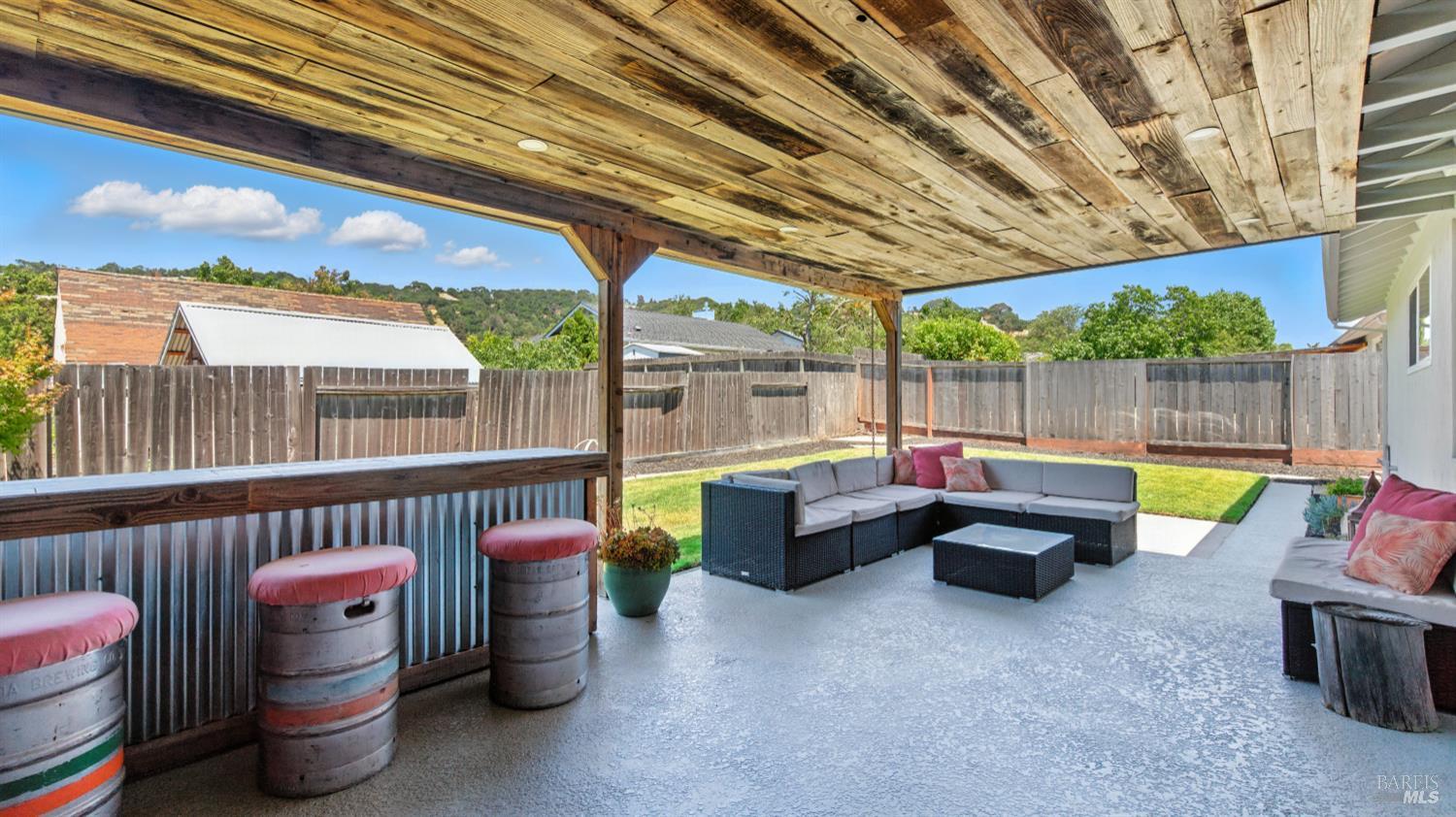 Detail Gallery Image 19 of 21 For 145 Westwood Dr, Novato,  CA 94945 - 4 Beds | 2 Baths