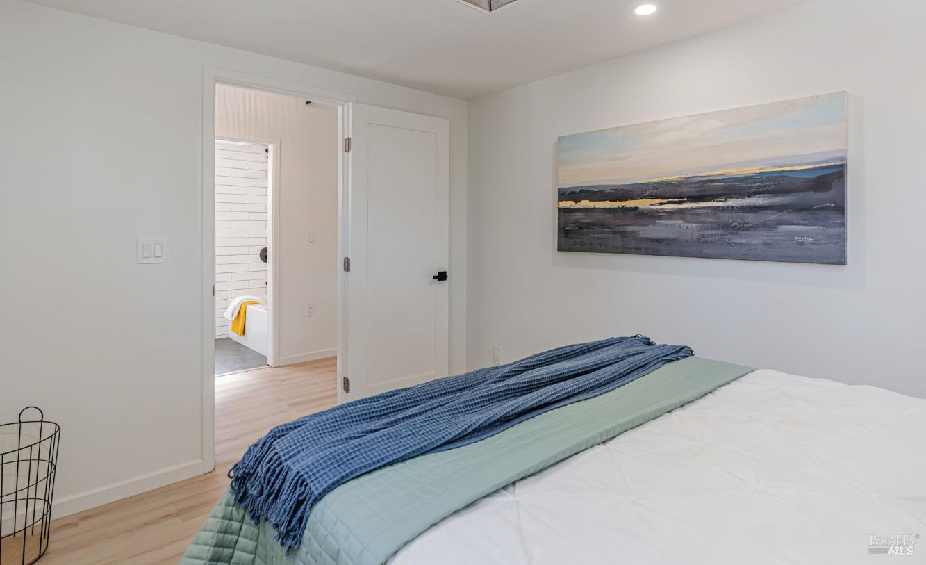 Detail Gallery Image 15 of 38 For 240 Vila Rd, Forestville,  CA 95436 - 2 Beds | 2 Baths