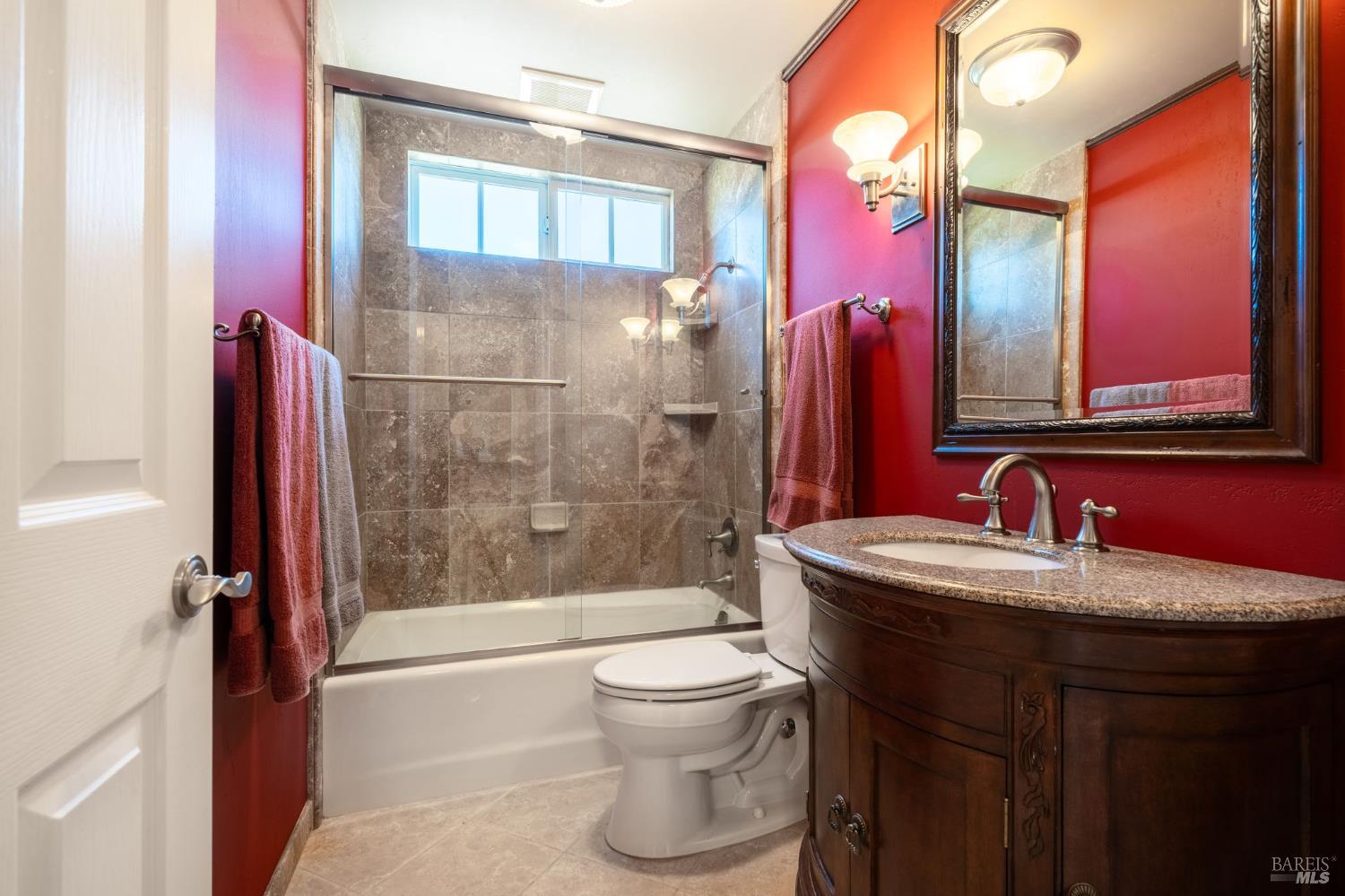 Detail Gallery Image 48 of 69 For 914 Santa Dorotea Cir, Rohnert Park,  CA 94928 - 4 Beds | 3/1 Baths