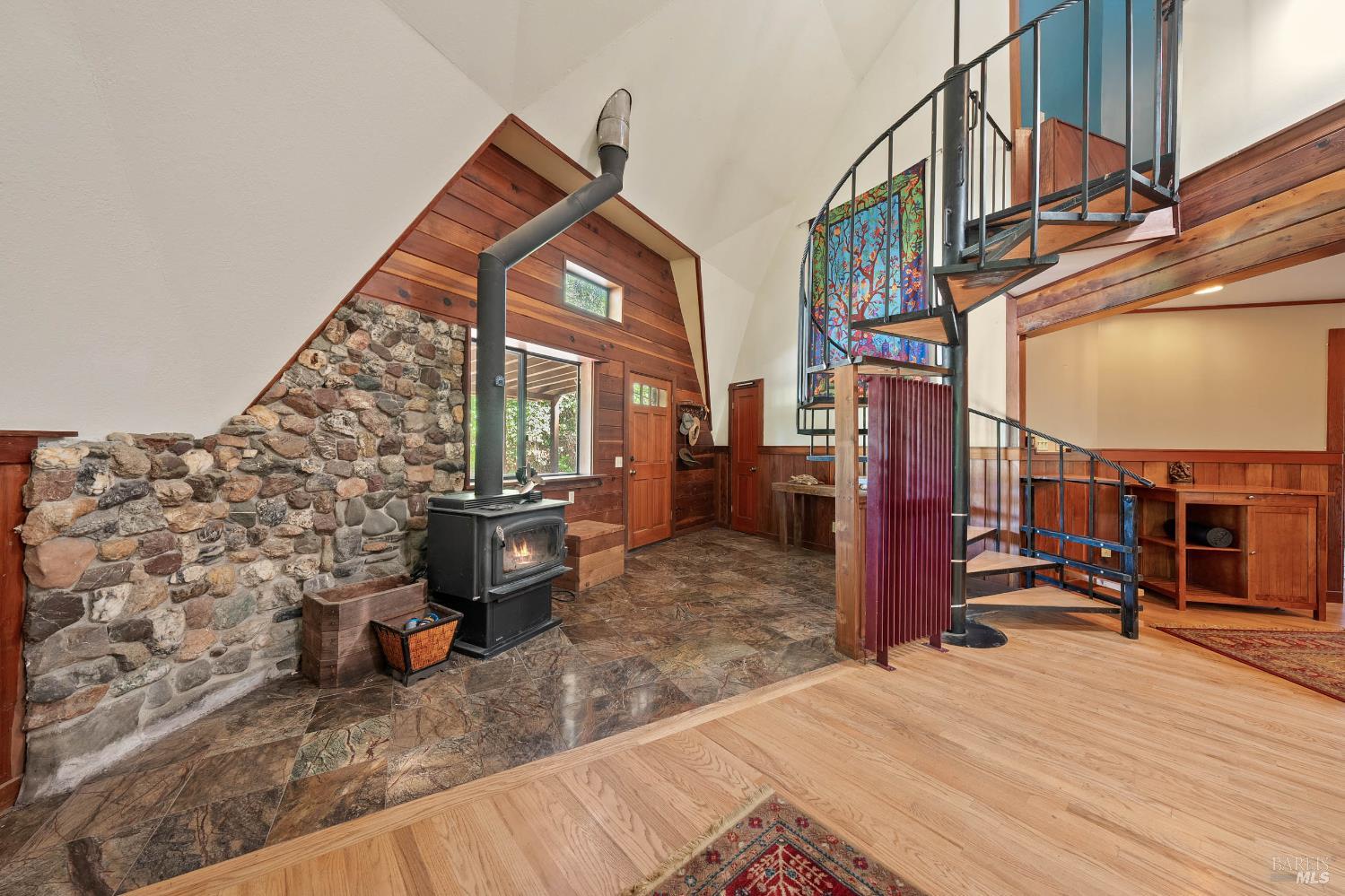 Detail Gallery Image 4 of 75 For 8201 W Side Potter Valley Rd, Potter Valley,  CA 95469 - 4 Beds | 3 Baths