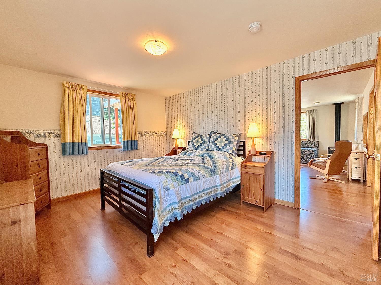 Detail Gallery Image 16 of 28 For 16356 3rd St, Guerneville,  CA 95446 - 1 Beds | 1 Baths