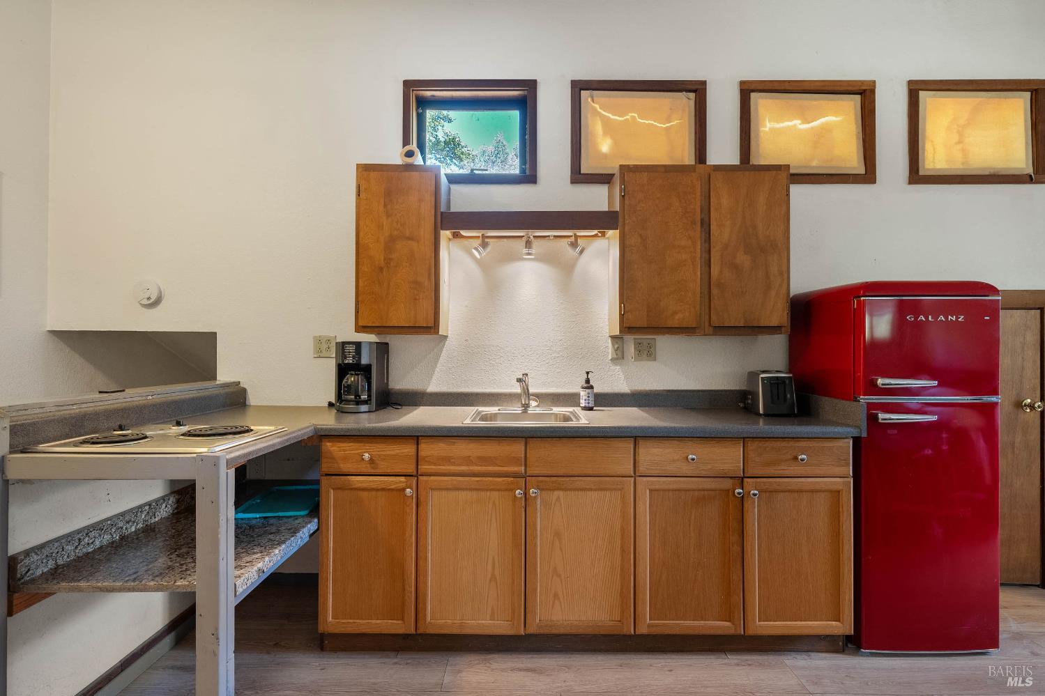Detail Gallery Image 67 of 75 For 8201 W Side Potter Valley Rd, Potter Valley,  CA 95469 - 4 Beds | 3 Baths