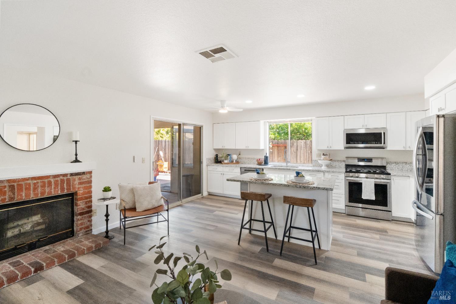 Colby Court, Vacaville, California image 10