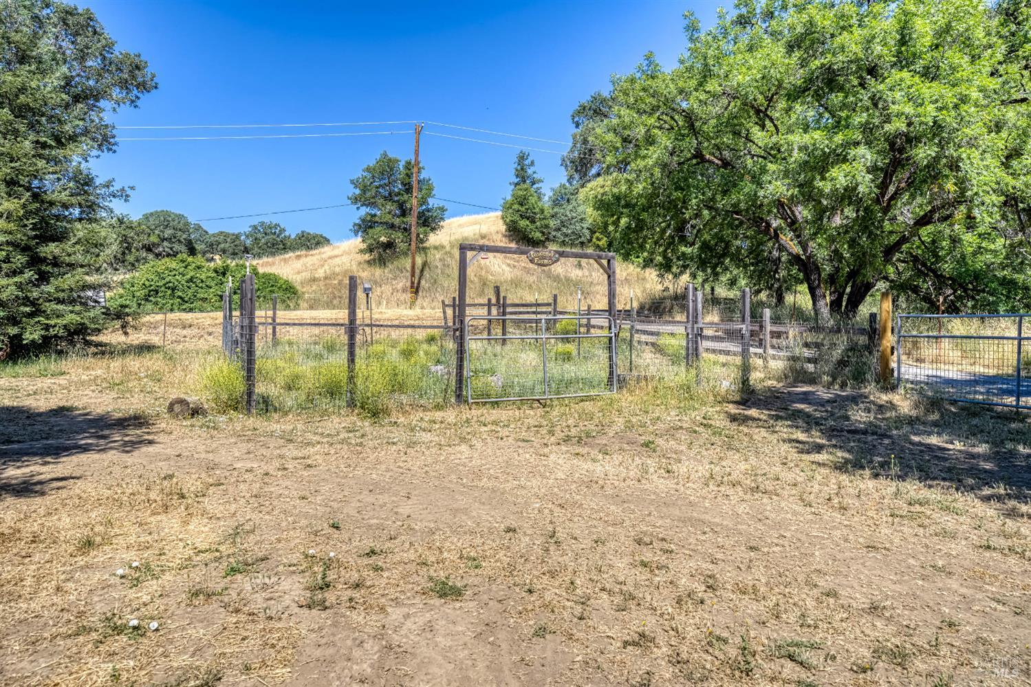 Detail Gallery Image 60 of 75 For 8201 W Side Potter Valley Rd, Potter Valley,  CA 95469 - 4 Beds | 3 Baths