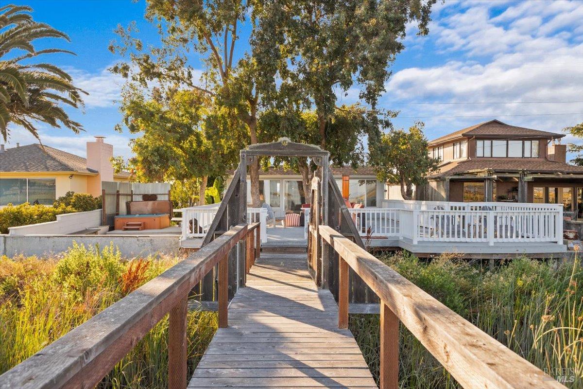 Detail Gallery Image 14 of 58 For 1636 Milton Rd, Napa,  CA 94559 - 3 Beds | 2 Baths
