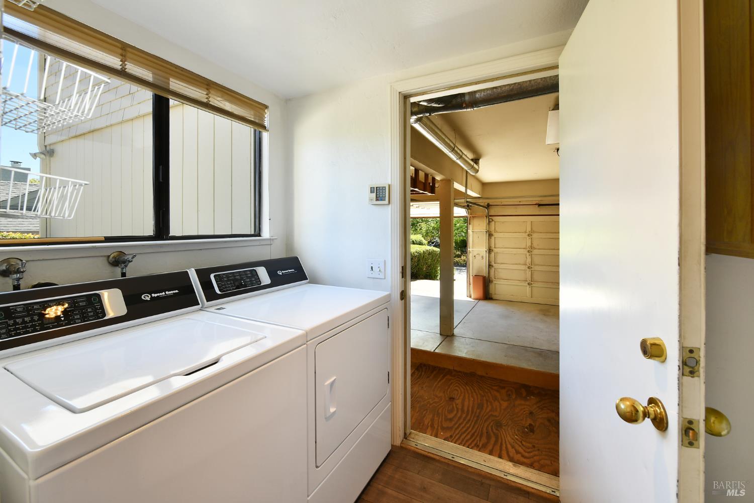Detail Gallery Image 40 of 57 For 12 Greenfield Ct, Mill Valley,  CA 94941 - 4 Beds | 3/1 Baths