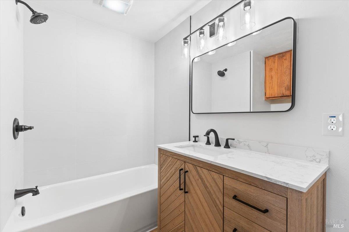 Detail Gallery Image 23 of 39 For 665 Spanish Canyon Dr, Ukiah,  CA 95482 - 3 Beds | 2 Baths