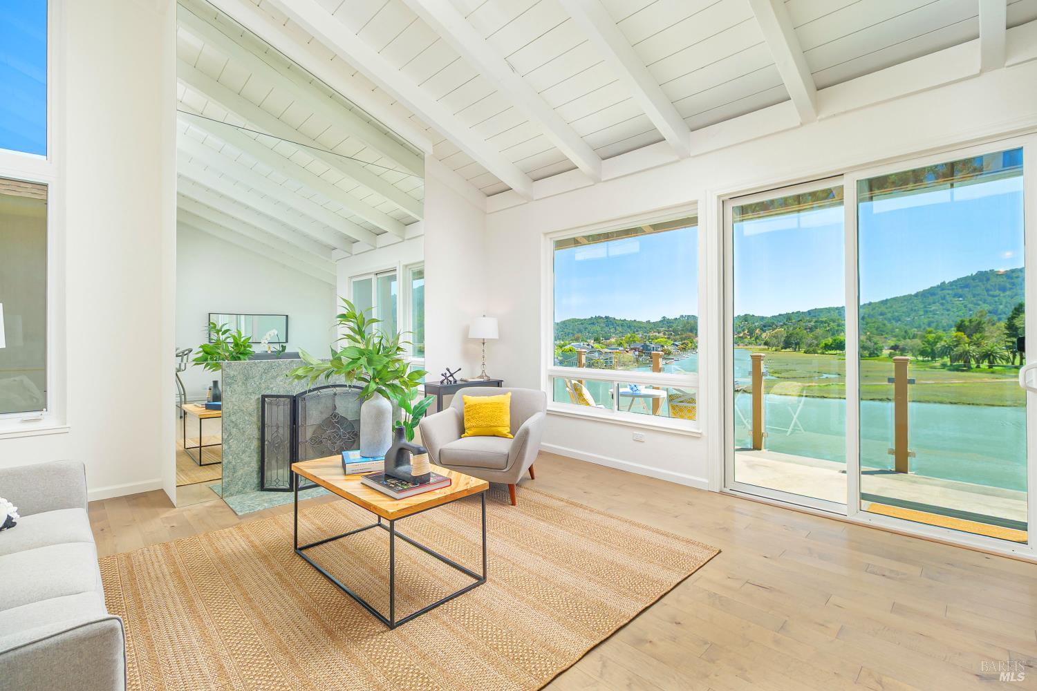 Detail Gallery Image 5 of 27 For 495 S Eliseo Dr #7,  Greenbrae,  CA 94904 - 2 Beds | 2 Baths