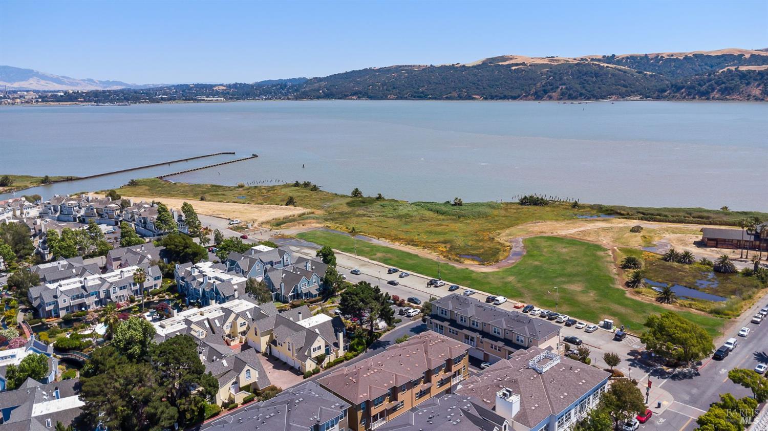 Detail Gallery Image 47 of 48 For 239 Marina Village Way, Benicia,  CA 94510 - 4 Beds | 2/1 Baths