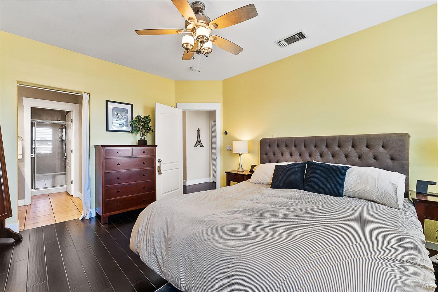 Detail Gallery Image 23 of 48 For 239 Marina Village Way, Benicia,  CA 94510 - 4 Beds | 2/1 Baths