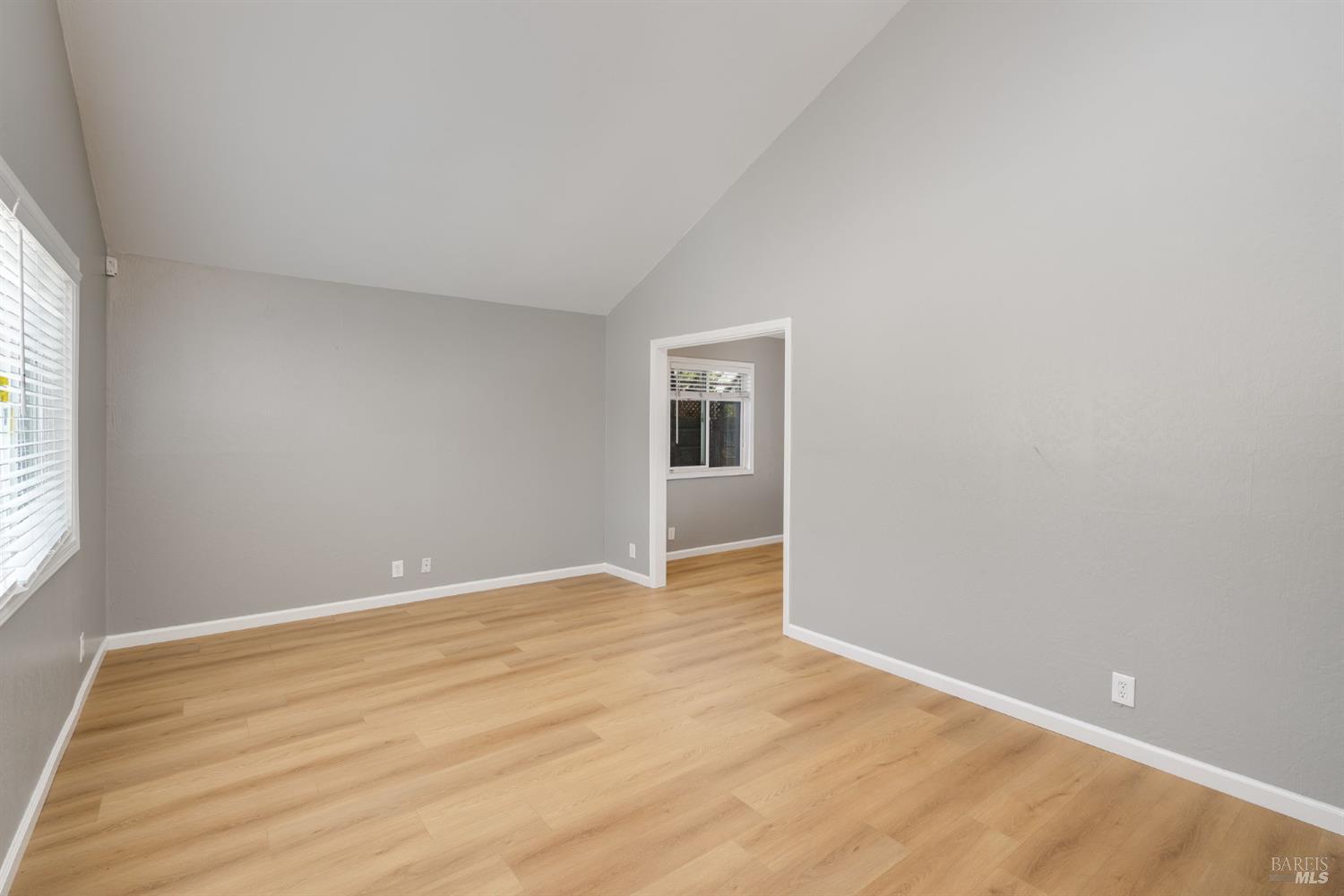 Baylor Drive, Vallejo, California image 11