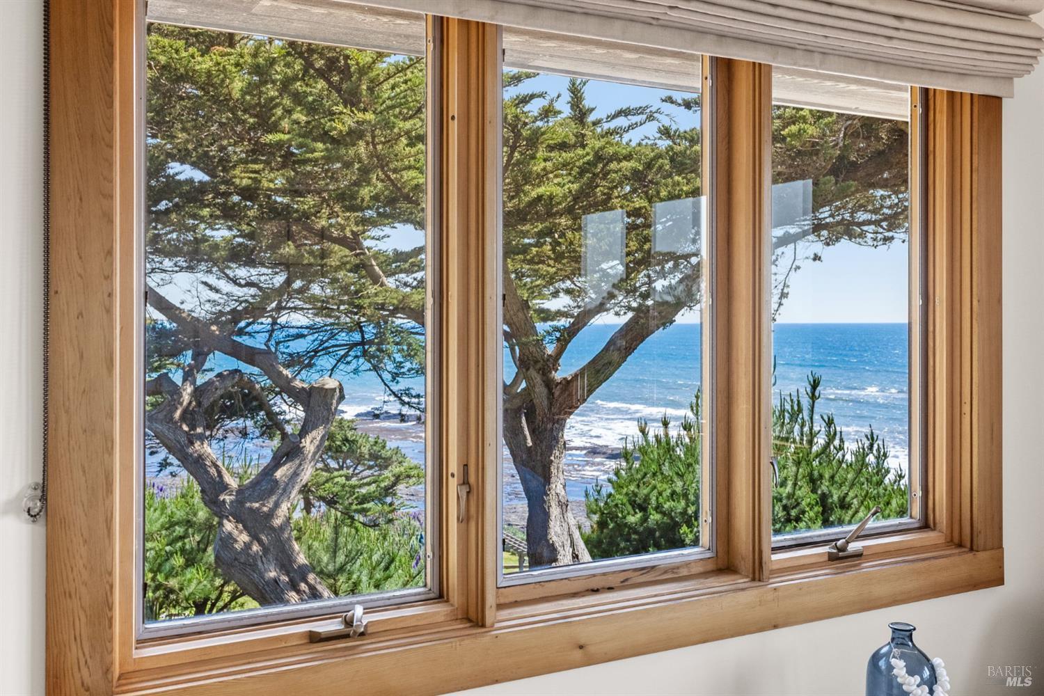 Detail Gallery Image 39 of 73 For 165 Rosewood Rd, Bolinas,  CA 94924 - 2 Beds | 2/1 Baths
