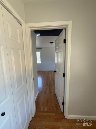 Detail Gallery Image 12 of 18 For 1020 Stony Glen Ln, Cotati,  CA 94931 - 3 Beds | 2/1 Baths
