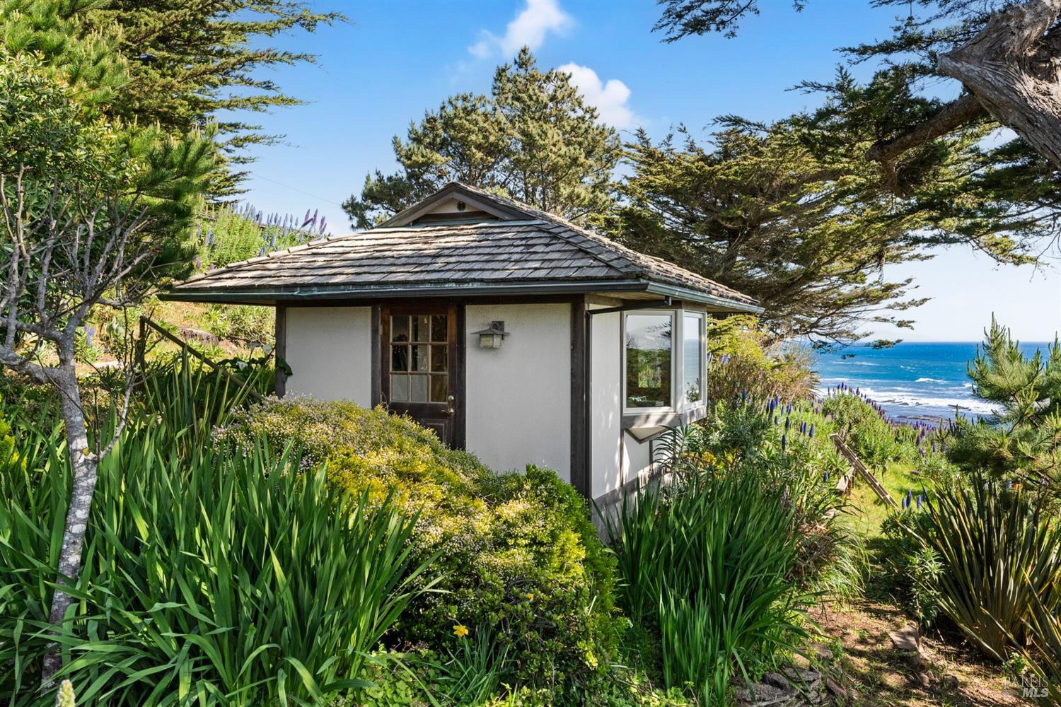 Detail Gallery Image 49 of 73 For 165 Rosewood Rd, Bolinas,  CA 94924 - 2 Beds | 2/1 Baths