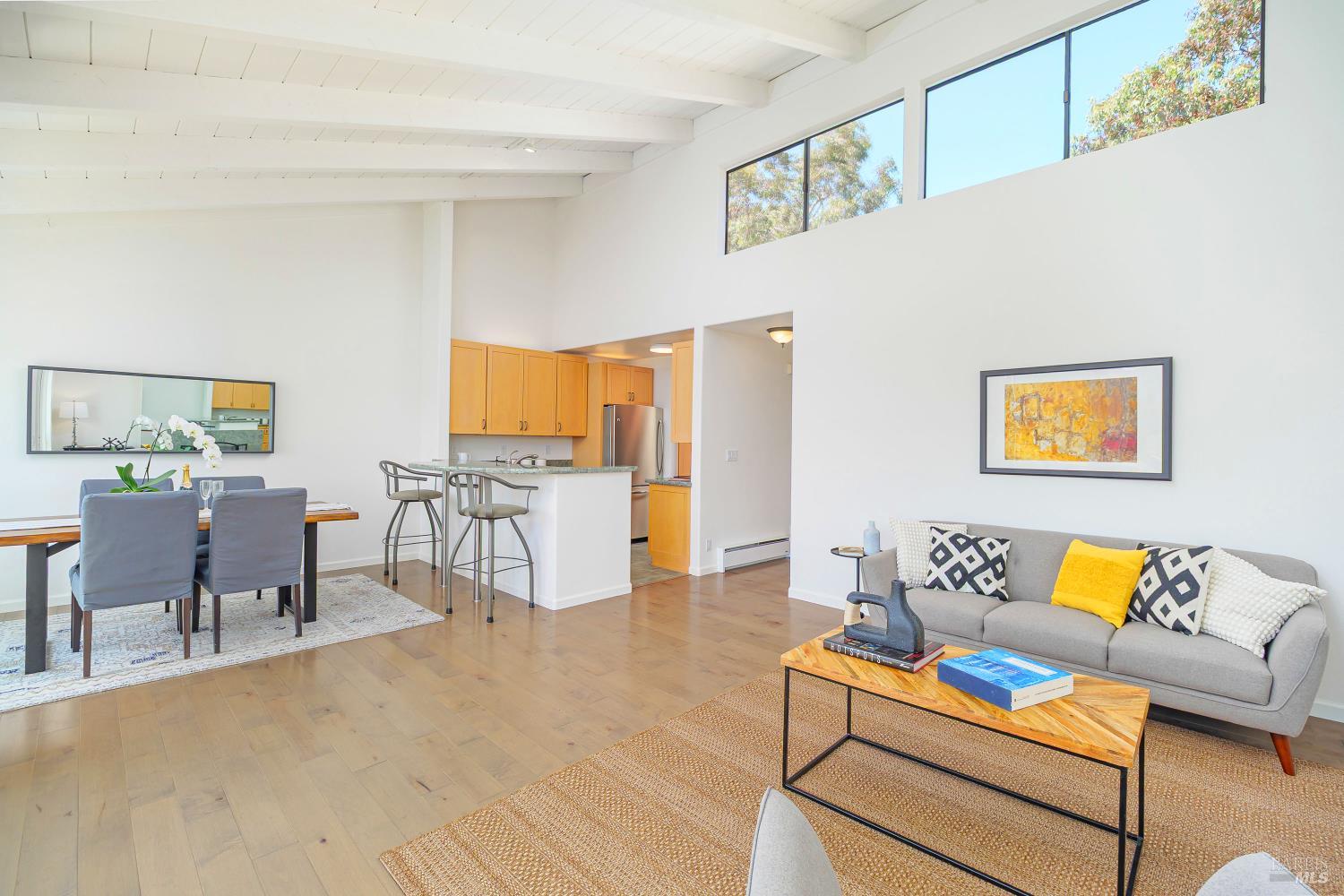 Detail Gallery Image 8 of 27 For 495 S Eliseo Dr #7,  Greenbrae,  CA 94904 - 2 Beds | 2 Baths